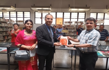 El Embajador Abhishek Singh inauguro el 'Rincon de la India' en Puerto Ayacucho con S.E. Miguel Rodriguez, Gobernador del Estado Amazonas de Venezuela.